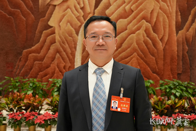 代表履責(zé)，兩會(huì)聲音｜中國樂凱黨委書記、董事長侯景濱履職盡責(zé)、建言獻(xiàn)策
